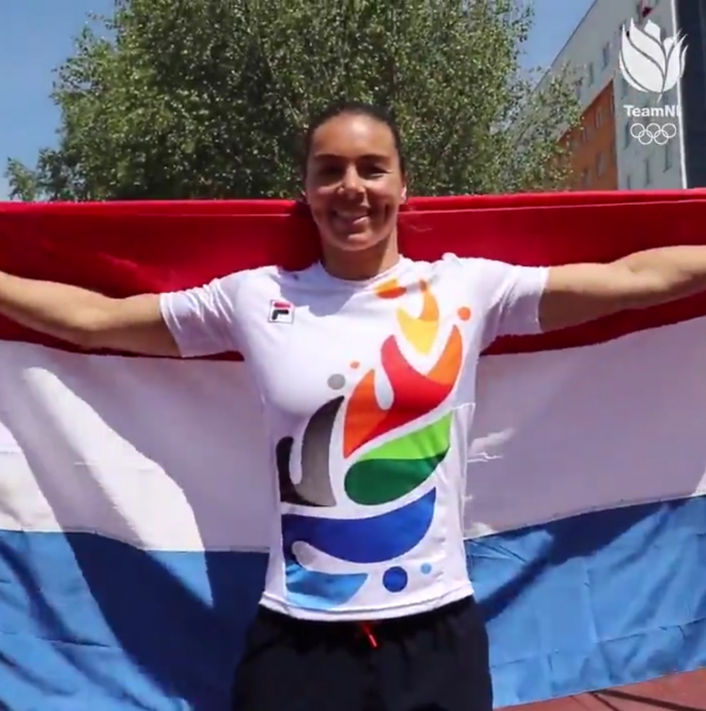 Nouchka Fontijn naar halve finale WK boksen