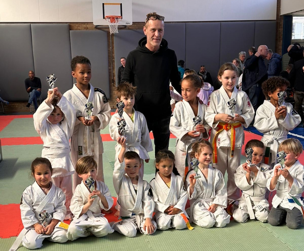 Maar liefst twaalf podiumplaatsen voor Schiedamse judokids