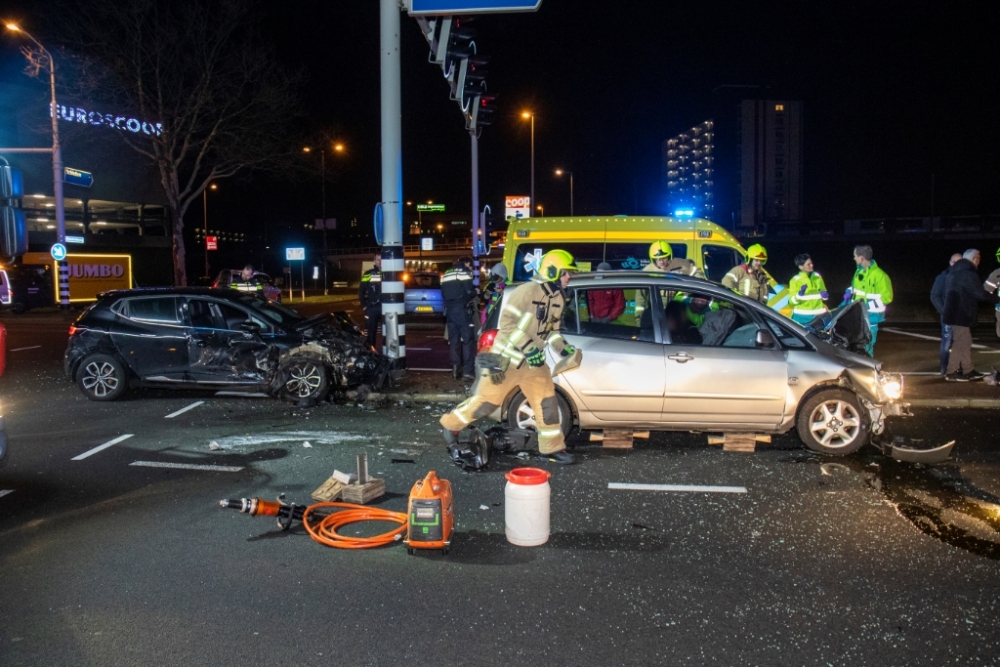 Meerdere gewonden bij aanrijding op de &#039;s-Gravelandseweg