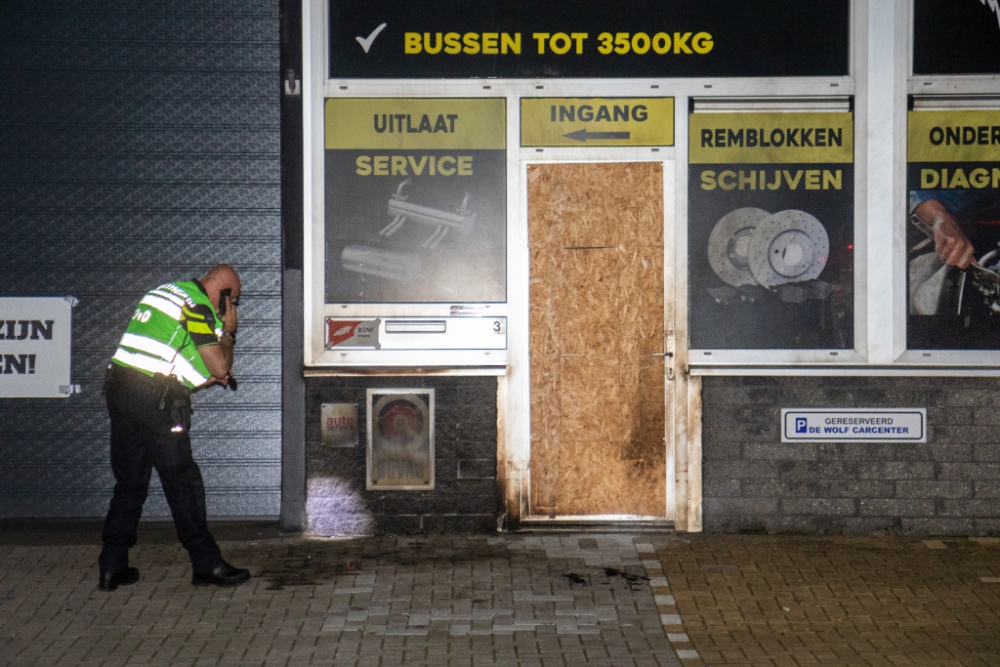 Was een ruzie over een reparatie reden voor explosies bij Schiedams garagebedrijf?