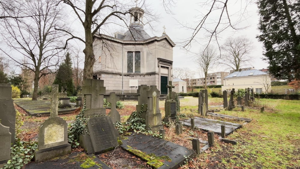 Vergeten graven onthullen verhalen van Schiedamse grootheden