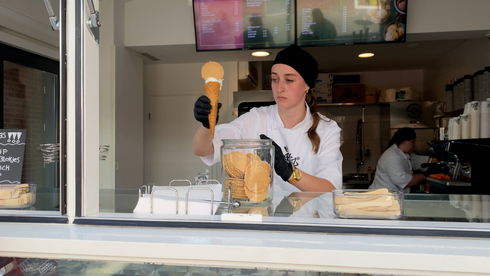 Topdrukte bij de ijssalon: &quot;Iedereen wil cookie dough&quot;