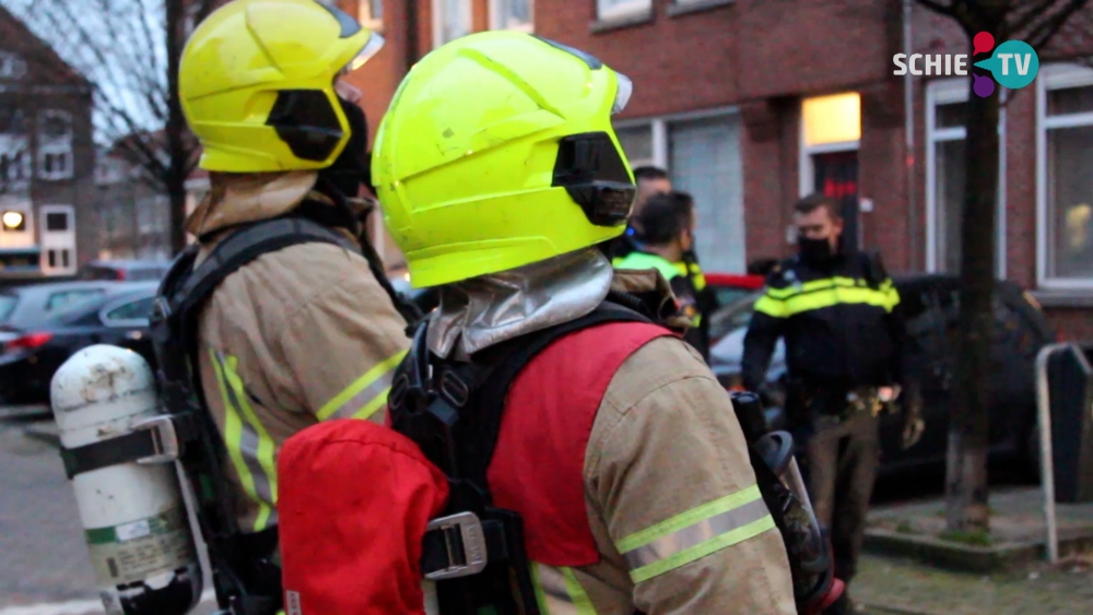 Woningbrand Edisonstraat: hondje gered, bewoners mee naar het politiebureau