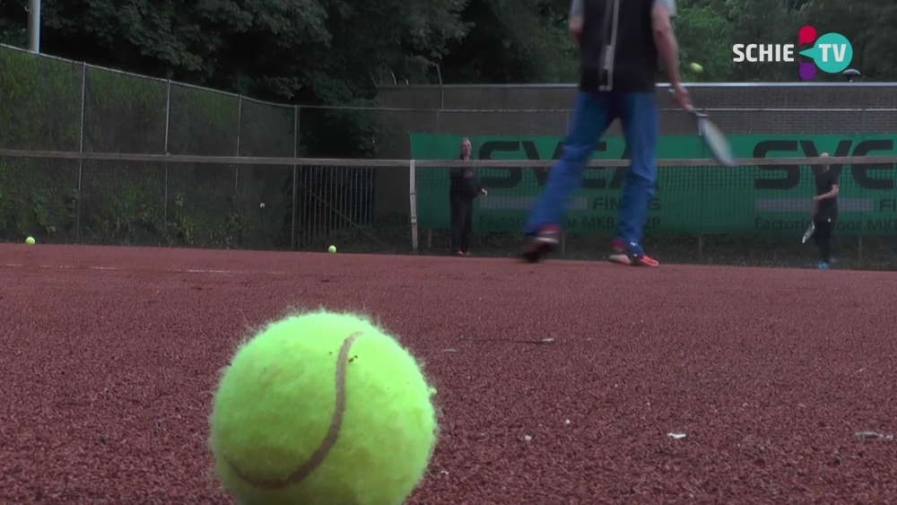 Alle tennissers kunnen zich aanmelden voor Van Vliet Open