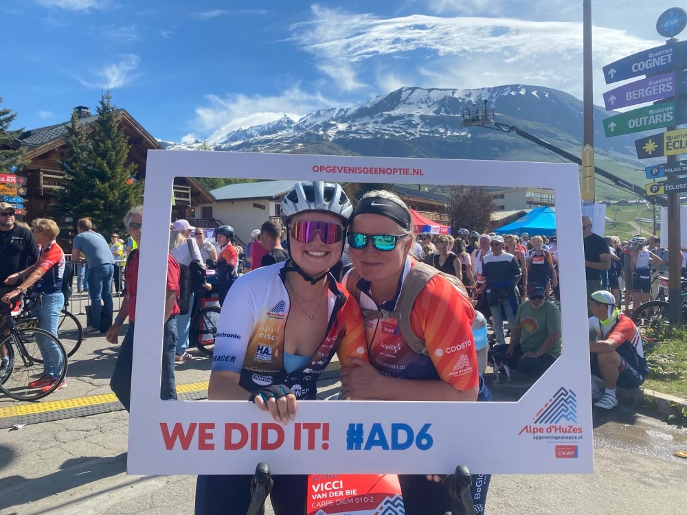 Na succesvolle kroegentocht halen Vlaardingers 40.000 euro op voor Alpe d’HuZes