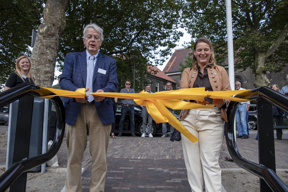 Nieuwe aanlegsteigers officieel geopend