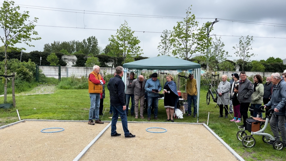 Grootste jeu de boules baan van Schiedam feestelijk geopend