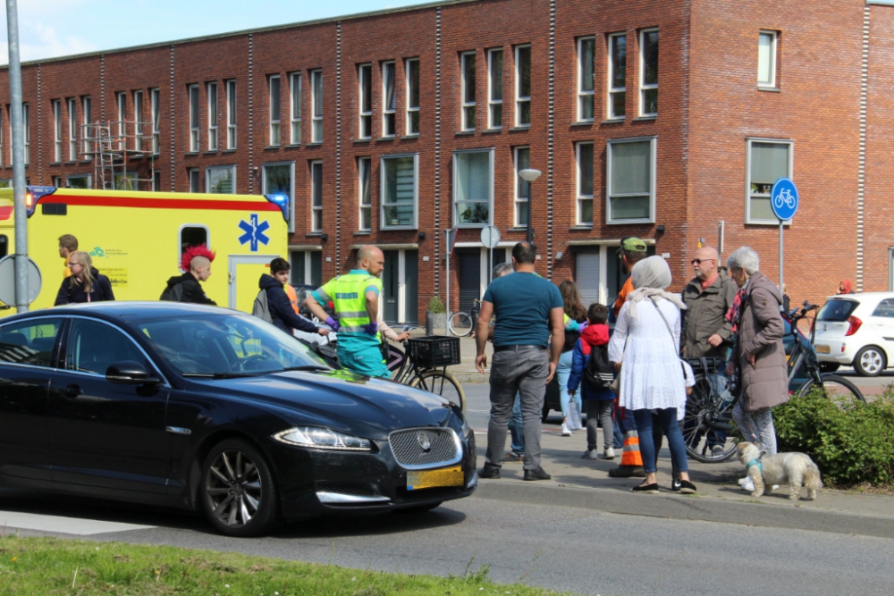 Meisje aangereden op zebrapad