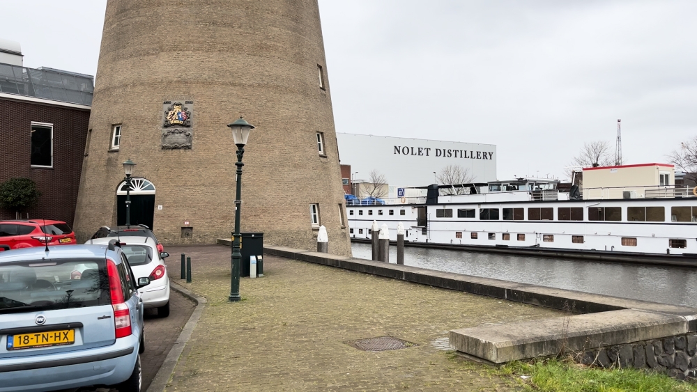 Een vleugje Ketel 1 met een drupje Passoã: Schiedams Nolet neemt drankenproducent Bols over