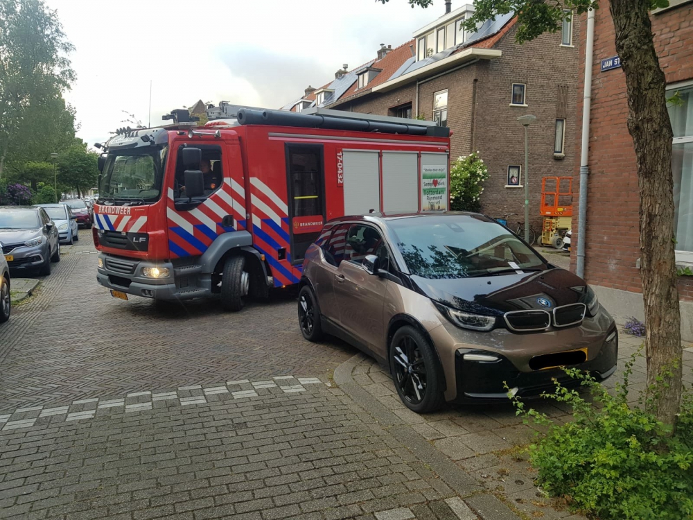 Foutparkeerders blokkeren brandweer en krijgen een prent