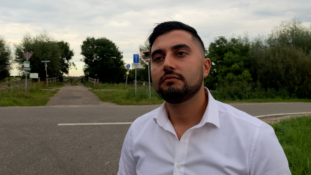 Wethouder Ergin trekt boetekleed aan én komt met oplossing voor bewoners Harreweg