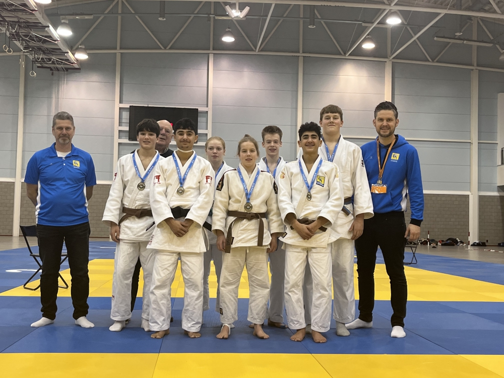 Zeven Schiedamse judoka’s naar NK -18 jaar