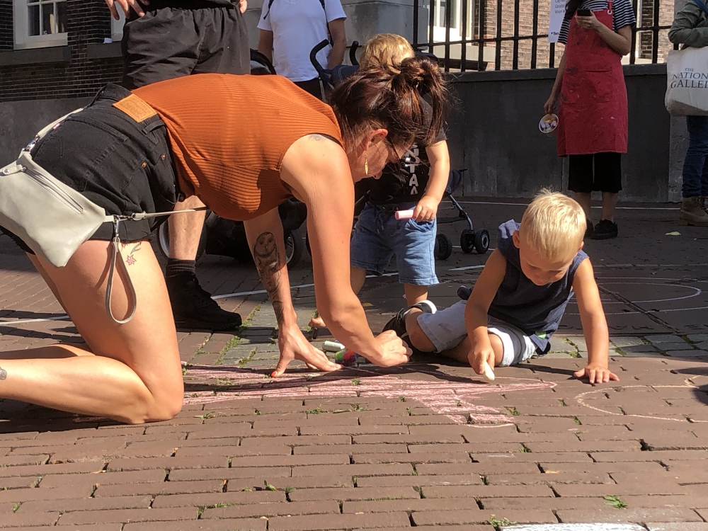 &#039;Grootste stoepkrijttekening van Schiedam&#039;