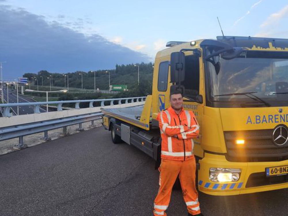 Schiedamse berger Mike ziet dagelijks tientallen &#039;gekken&#039; rode kruizen negeren: &#039;Blij als ik na een werkdag weer thuis ben&#039;