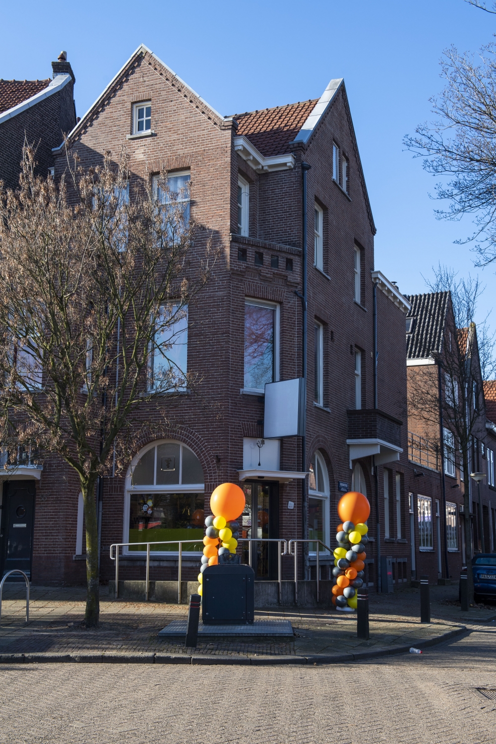 Meeleesclub bij WOT Centrum-West