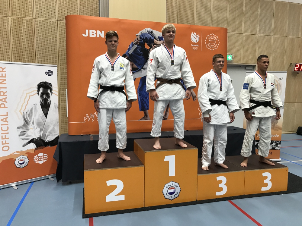 NK-zilver voor Dylan Jansen