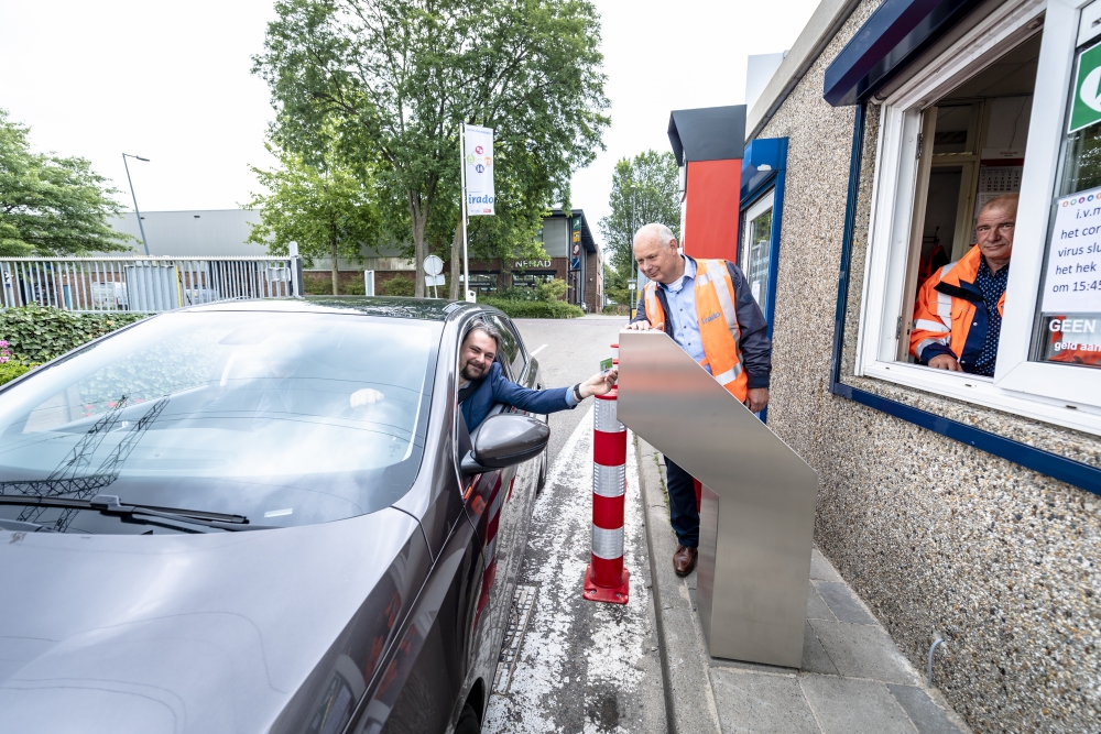 Milieustraat alleen nog toegankelijk met pas