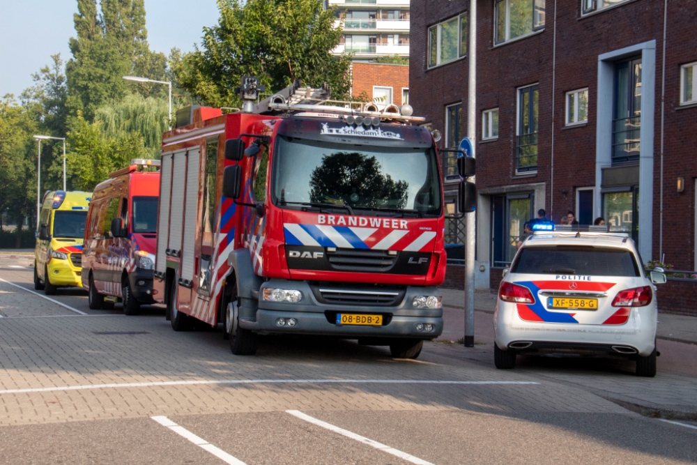 Massale inzet hulpdiensten voor medisch incident in woning aan de Troelstralaan