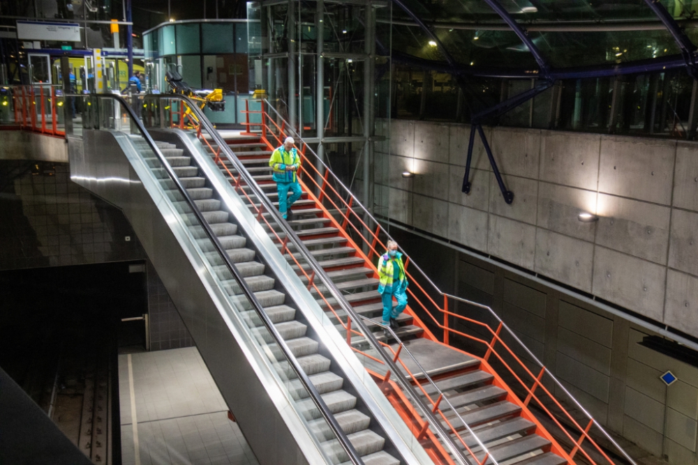 Metroverkeer gestremd na ongeval op station Parkweg