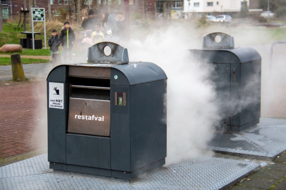 Flinke rookontwikkeling bij containerbrand op Wibautplein