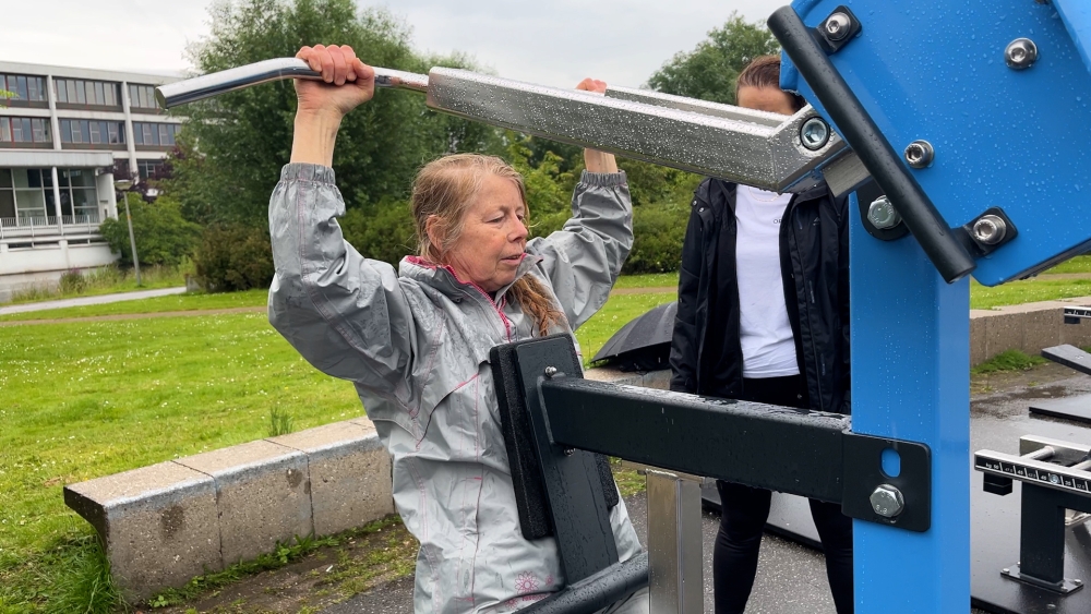 Een zomer lang sportief zweten: pop-up fitnesspark in het Marnixplantsoen