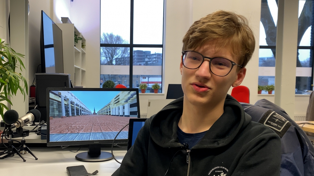 Floris (14) gooit hoge ogen met het nabouwen van Schiedam in Minecraft