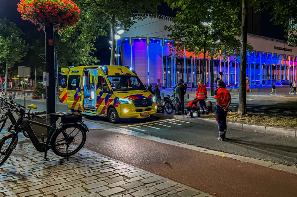 Fietser gaat hard onderuit op oversteekplaats Broersvest