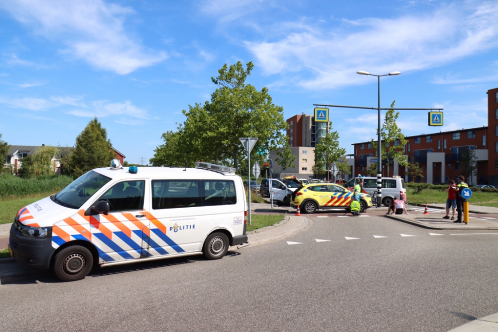 Wielrenner aangereden door auto