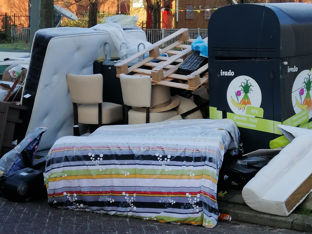 Voor wie nog een slaapkamer zoekt: er ligt er een op Parkweg