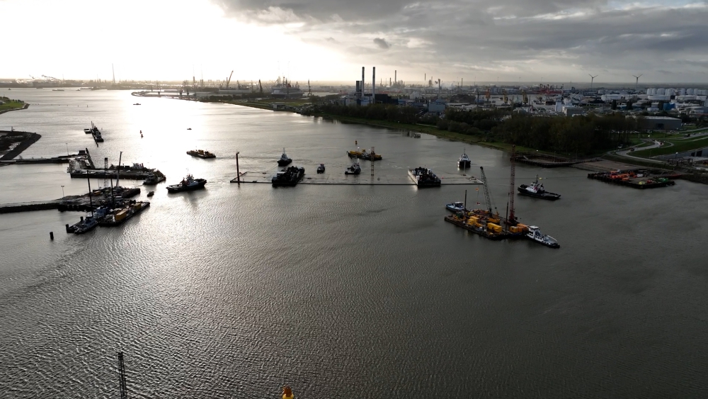 Afzinken tunneldeel Blankenburgverbinding: ‘Ik verwacht dat het nu gaat gebeuren’