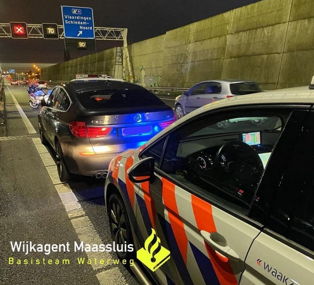 Politie rijdt verdachte fietsendiefstal klem op de A20 bij Schiedam