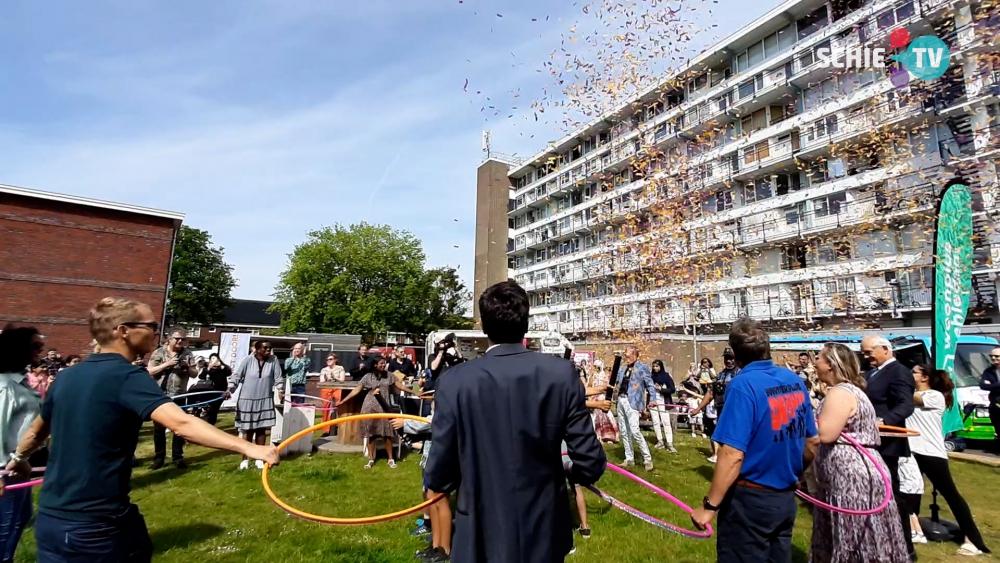 Nieuwe Wetenschappersbuurt in Oost officieel geopend: &quot;Met elkaar van deze wijk iets moois maken&quot;