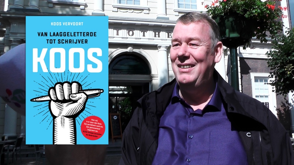 Koos Vervoort, laaggeletterde die schrijver werd, op 65-jarige leeftijd overleden