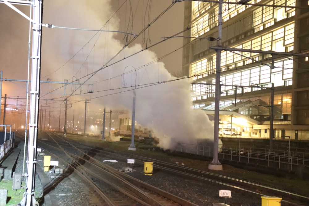 Treinverkeer plat door Grote Brand bij Rotterdam CS