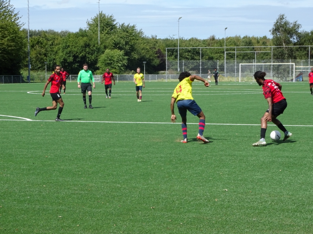 Victoria&#039;04 wint oefenwedstrijd