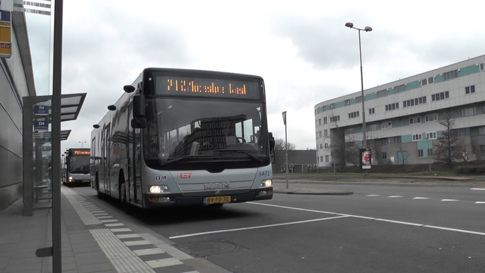 De RET stopt met vervangend busvervoer Hoekse Lijn: te veel lege bussen