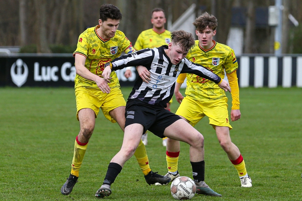 De competitie-indelingen voor de Vlaardingse en Schiedamse Voetbalclubs