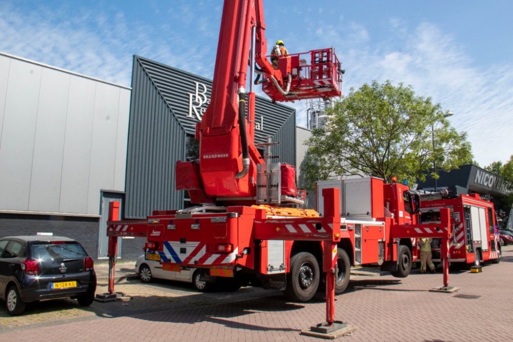 Brand in bakkerij Algerastraat