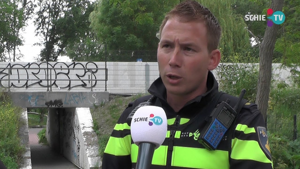 Twee personen aangehouden voor het dealen van drugs