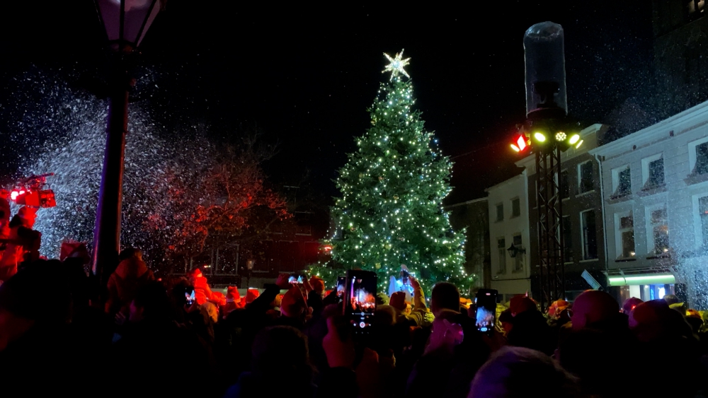 Kerstperiode is nu echt begonnen: kaarsjesavond op de Grote Markt