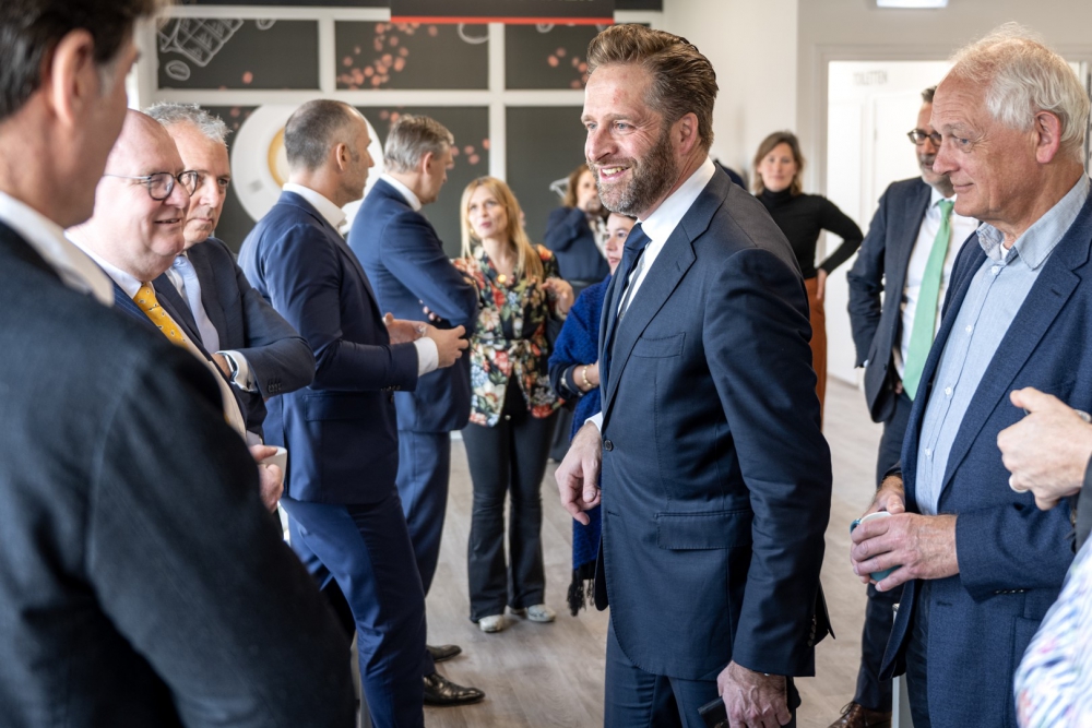 Minister Hugo de Jonge en burgemeester Lamers: &#039;Samen aan de slag in Nieuwland en Oost&#039;