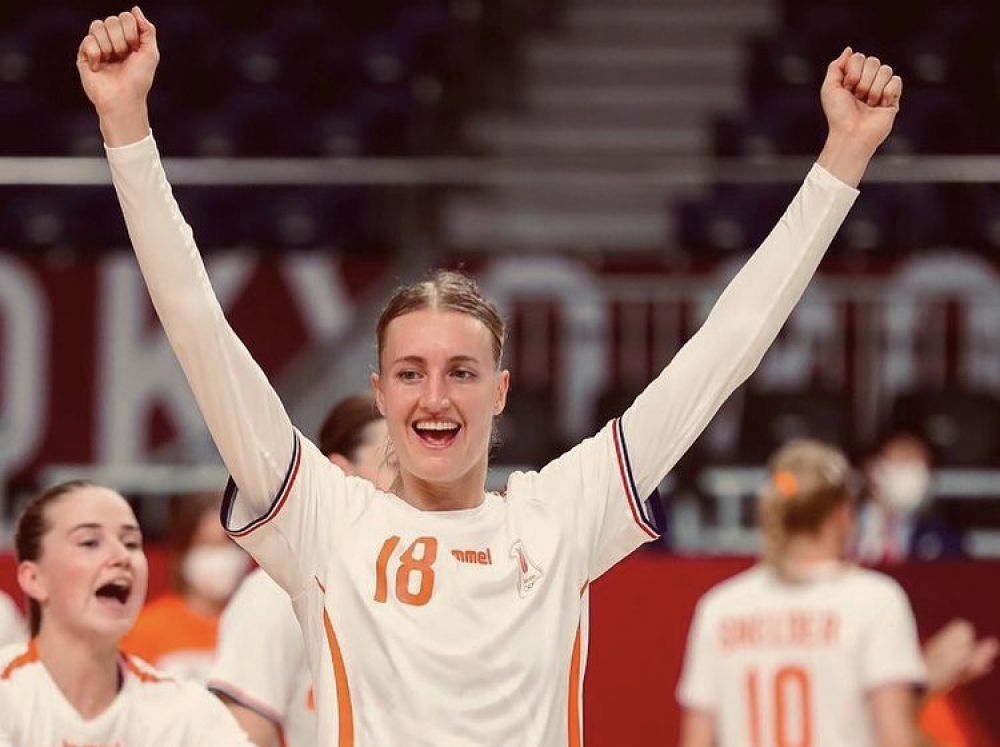 Nederlands handbalteam, met Schiedamse Kelly Dulfer, plaatst zich voor kwartfinale OS