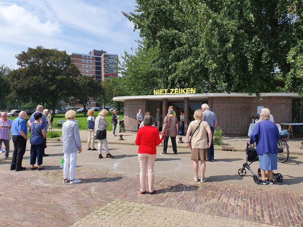 Kunstwerk in Schreiershuisje coronaproef geopend