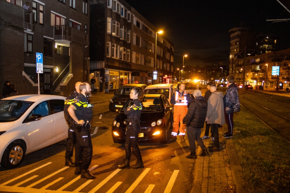 Bestuurder vlucht na ongeval op de Rotterdamsedijk