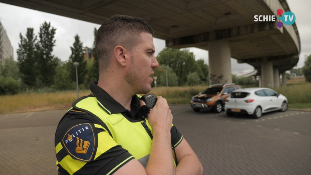 Wijkagent: Piet van Gentstraat is hotspot, afgelegen en veel auto-inbraken, melden helpt!