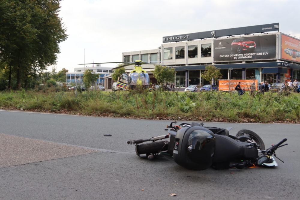 Ernstig ongeval op de &#039;s-Gravelandseweg nabij oprit naar A20; bestuurder brommer naar het ziekenhuis vervoerd