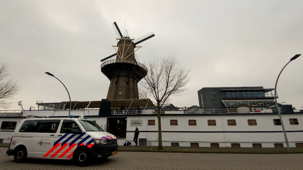 Opvang Oekraïense vluchtelingen op rivierschip in Schiedam