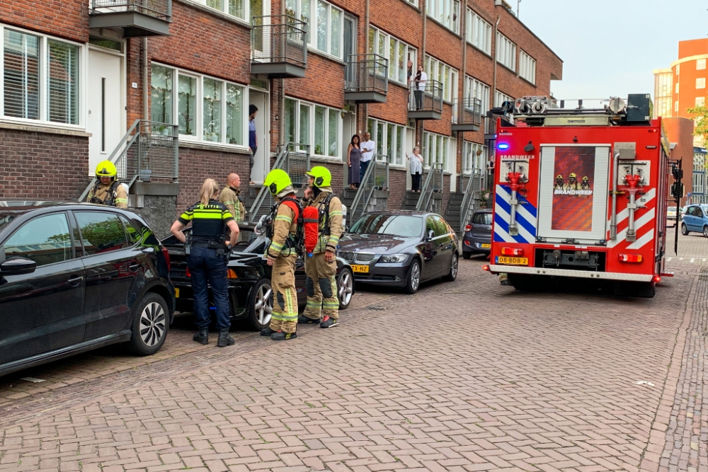 Brandweer voorkomt autobrand