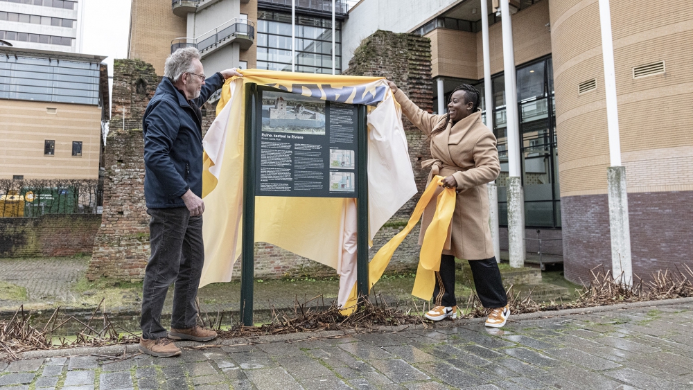 Nieuwe toeristische bewegwijzering en informatieborden bij monumenten