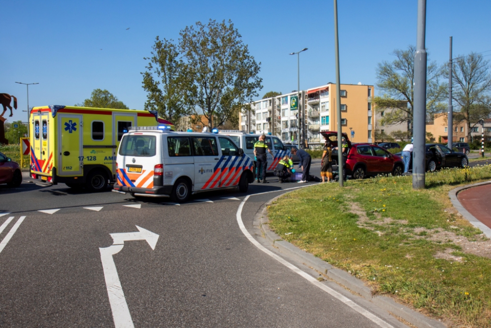 Gewonde bij aanrijding tussen twee auto&#039;s